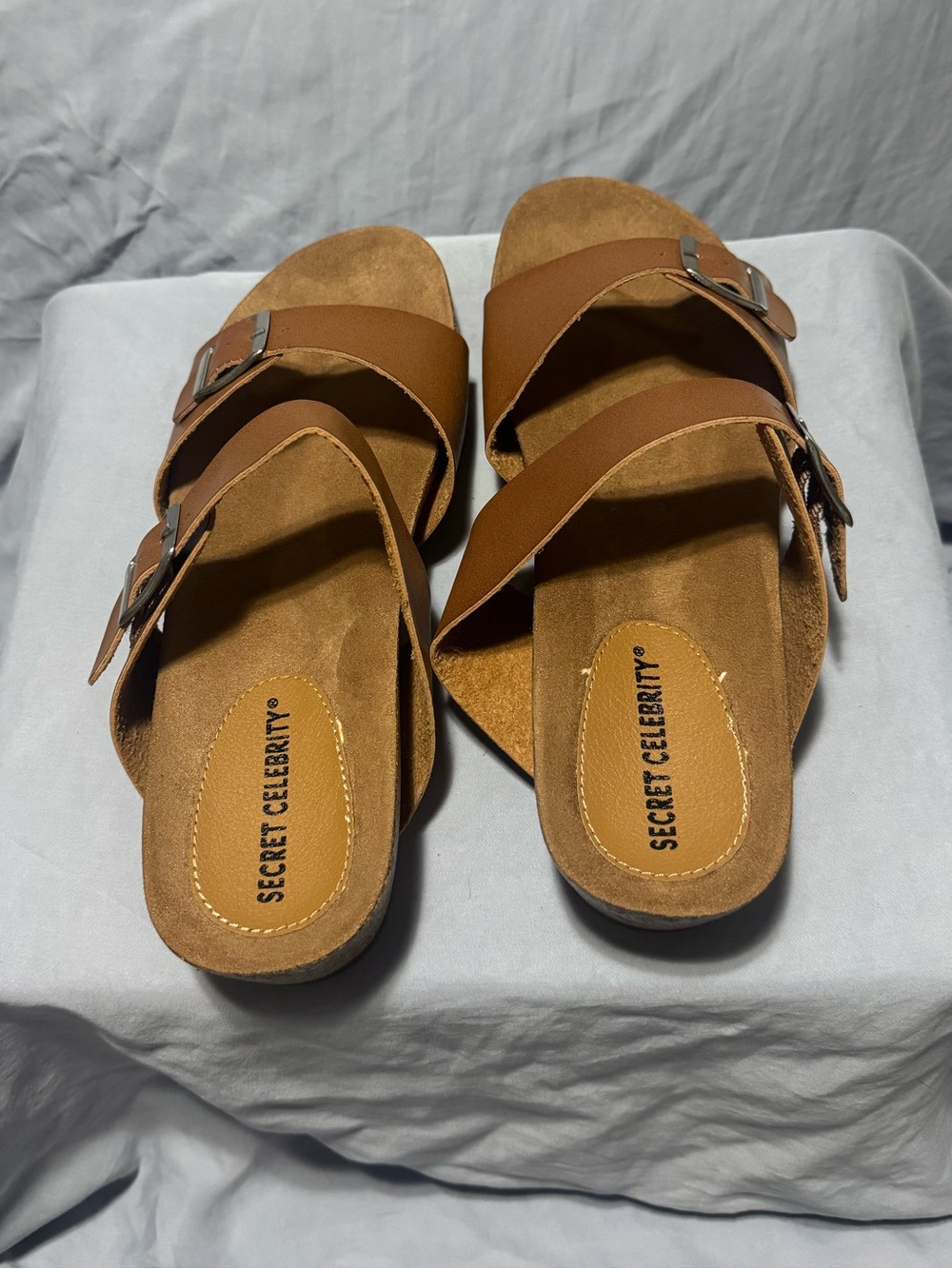Women’s tan sandals size 10
